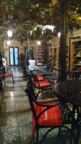 Enjoyable places to read and have coffee in the bookstore in Montecasino